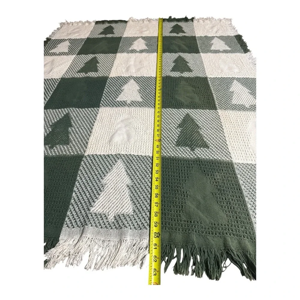 Woven Christmas Tree Green Buffalo Check Pattern Fringe, Holiday Tapestry 48X63